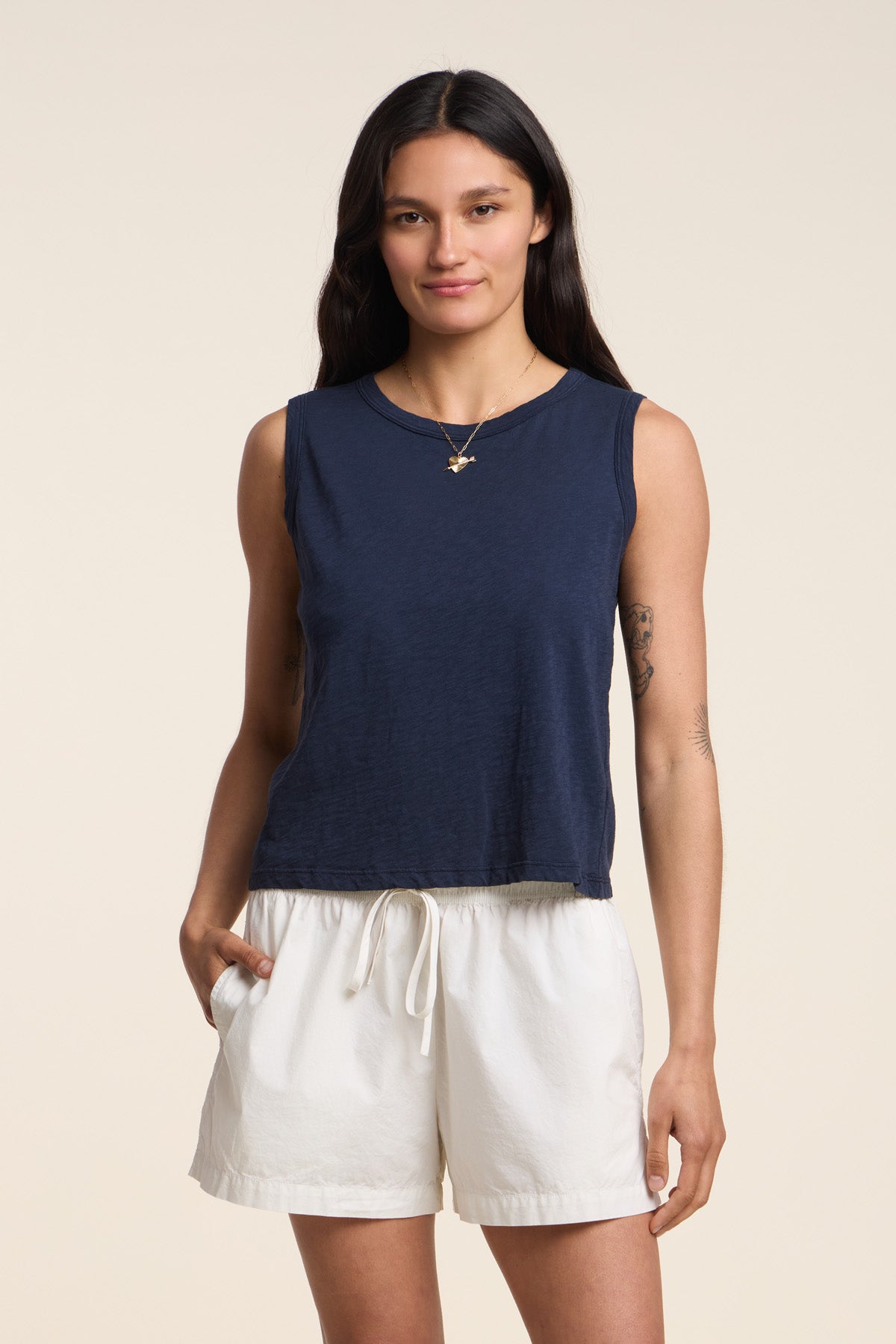 CLOVE SHORT