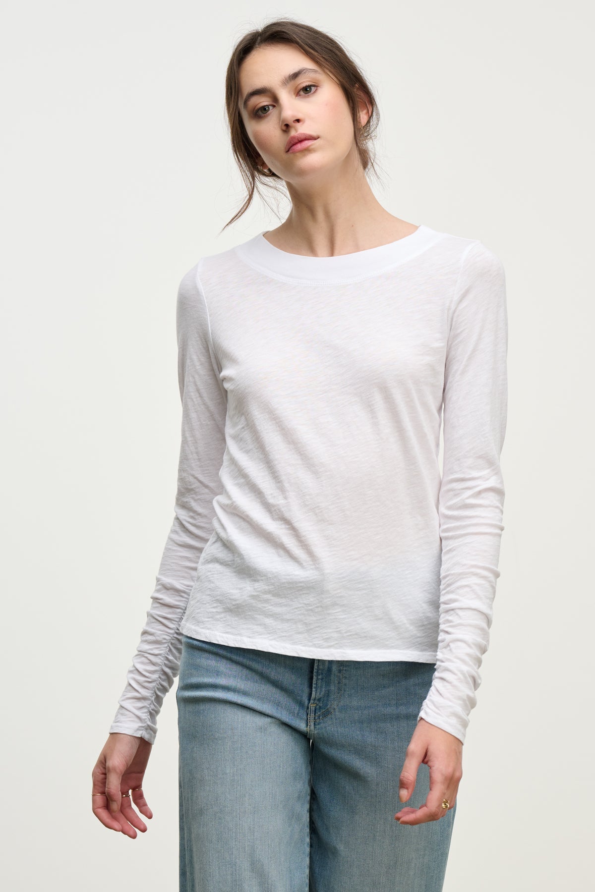 PRIYA TEE