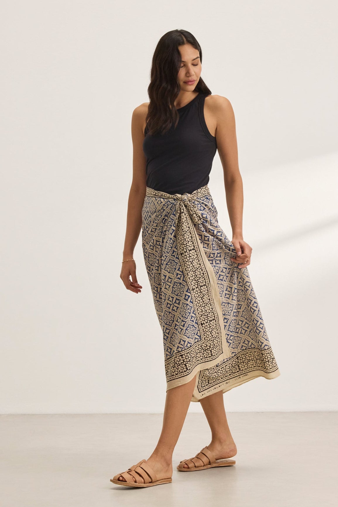 JENNA SARONG