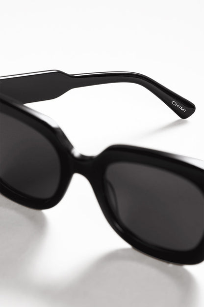 08 SUNGLASSES BY CHIMI