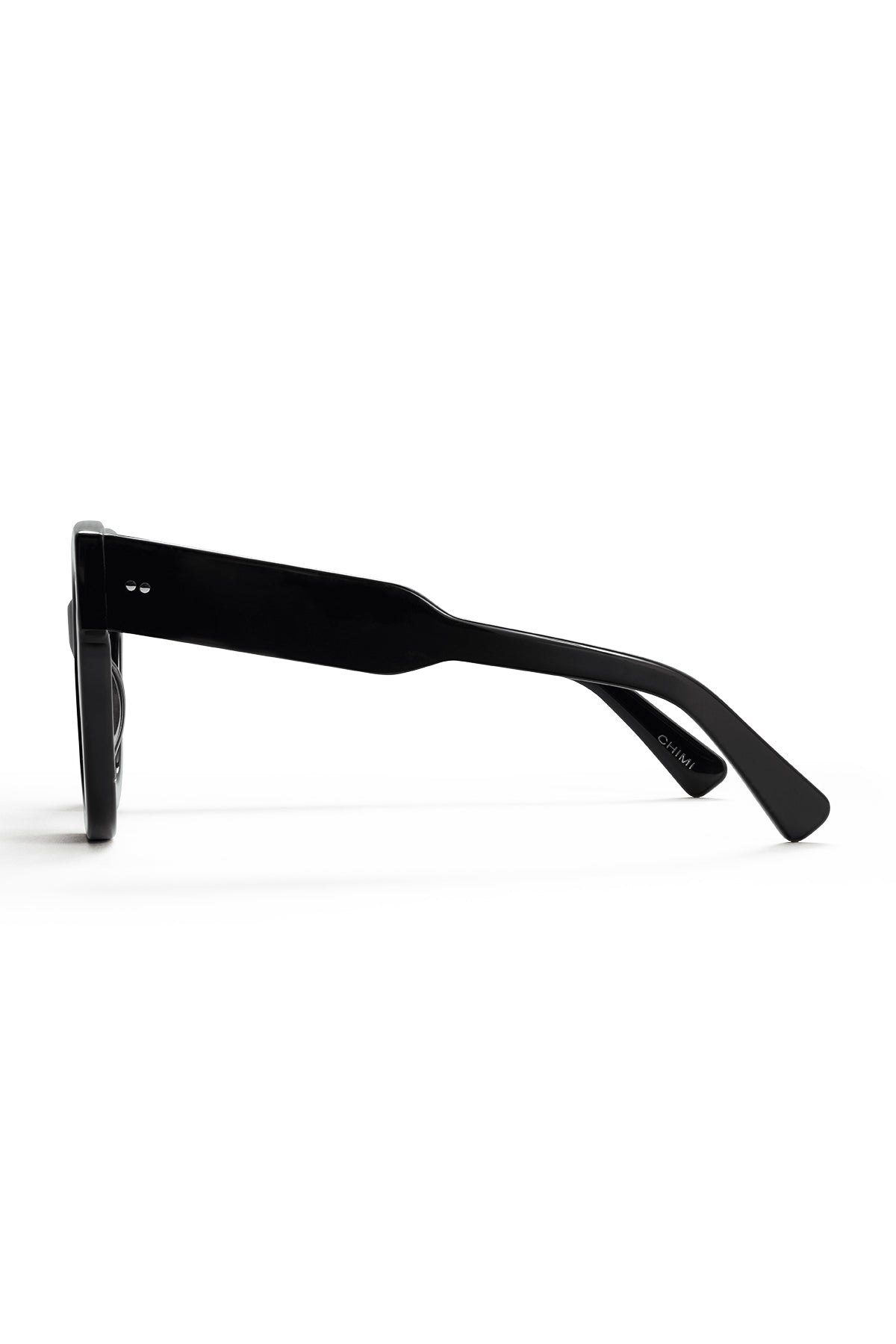 08 SUNGLASSES BY CHIMI
