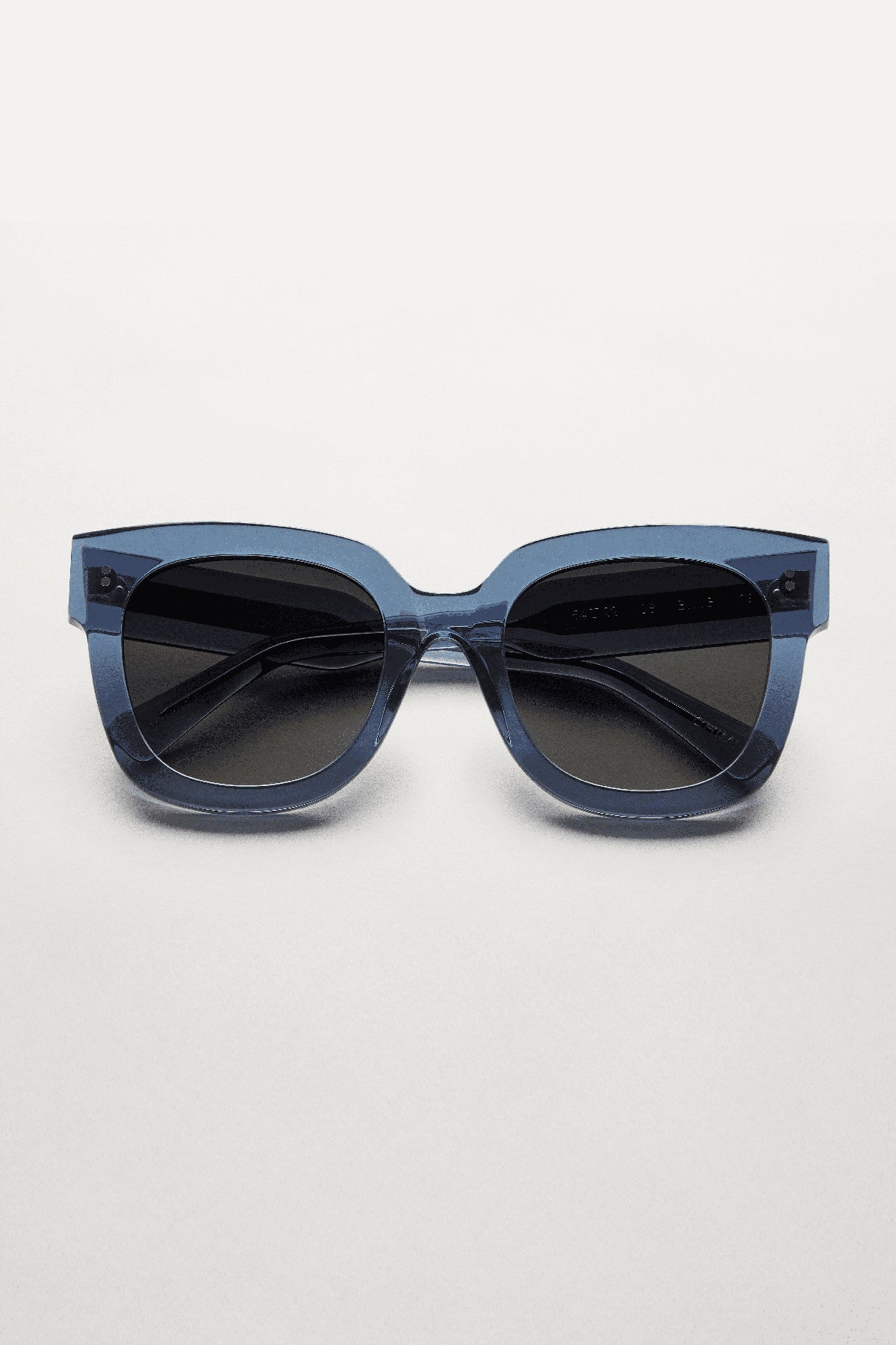 08 SUNGLASSES BY CHIMI