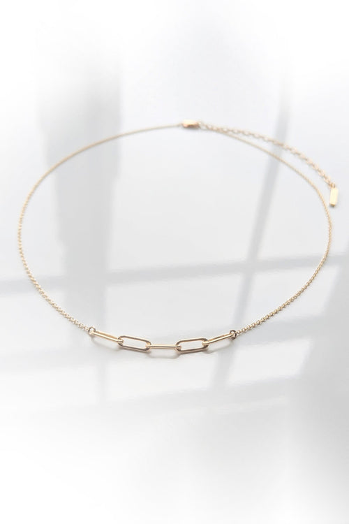 CORA NECKLACE BY THATCH