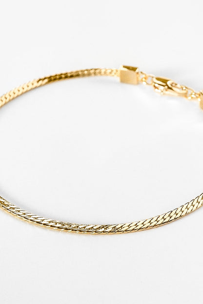 MINI DANI HERRINGBONE BRACELET BY THATCH