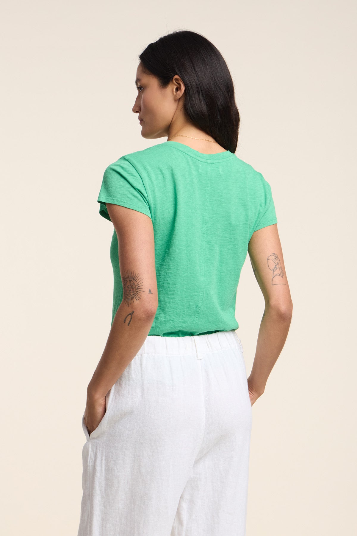 ODELIA TEE