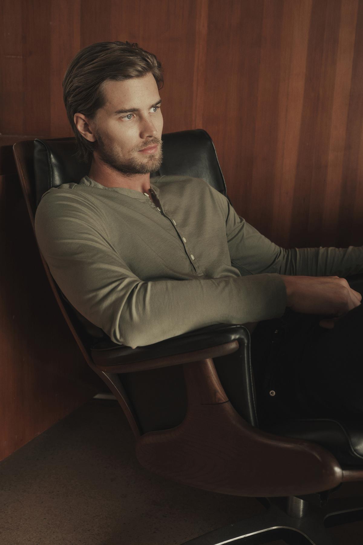 ALVARO HENLEY