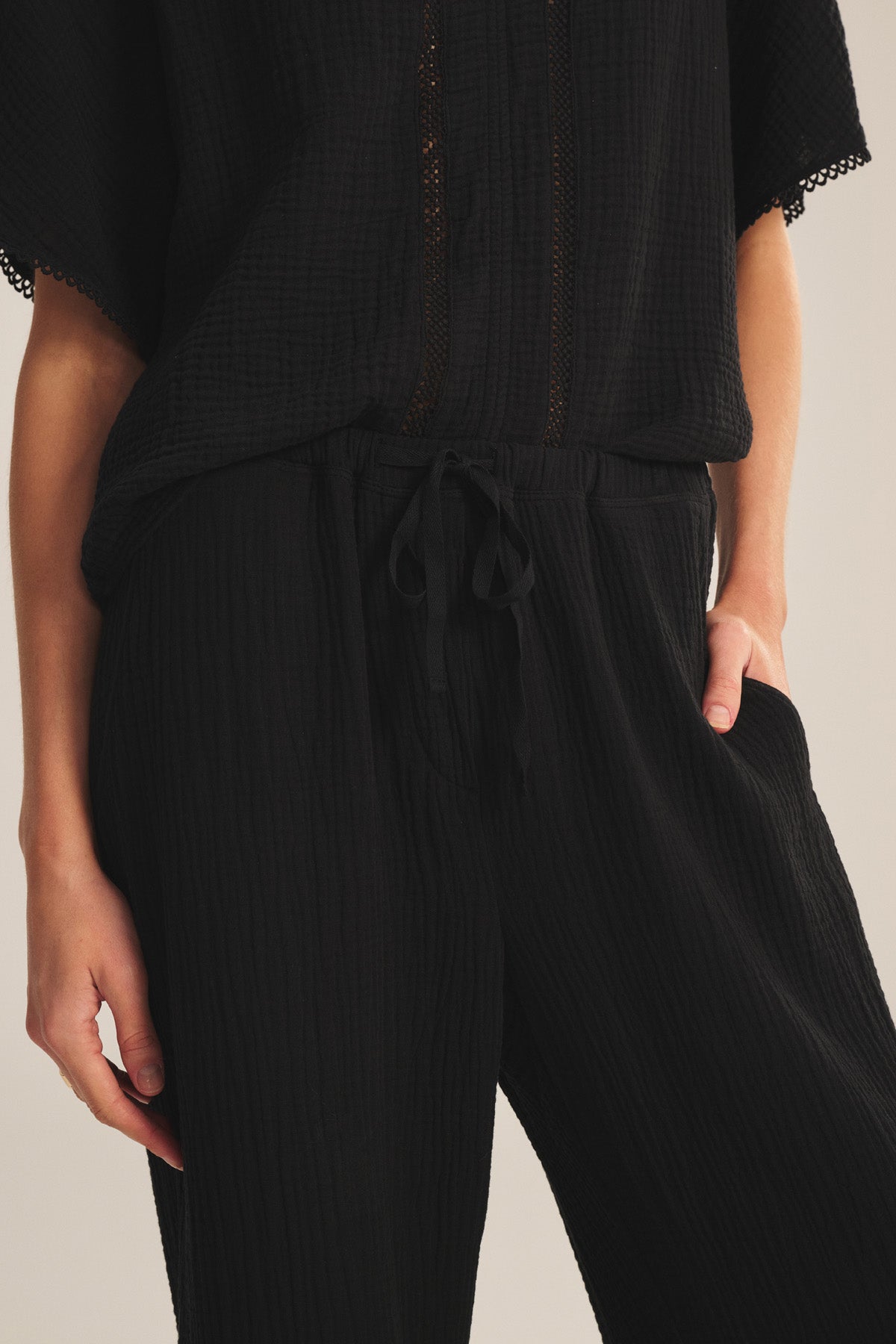 CALIA PANT