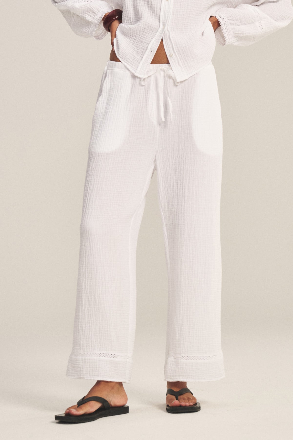 CALIA PANT
