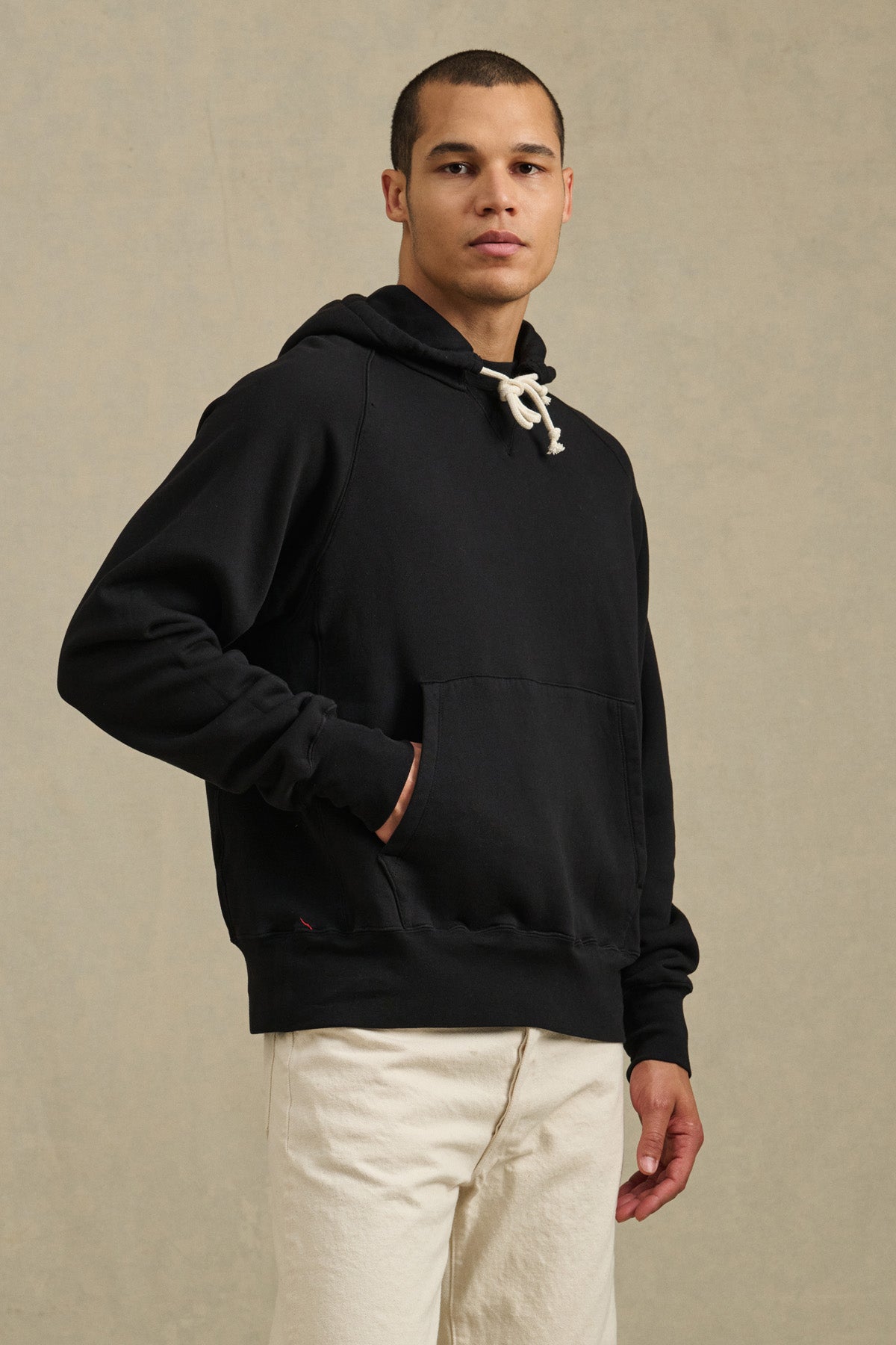 BRODIE HOODIE