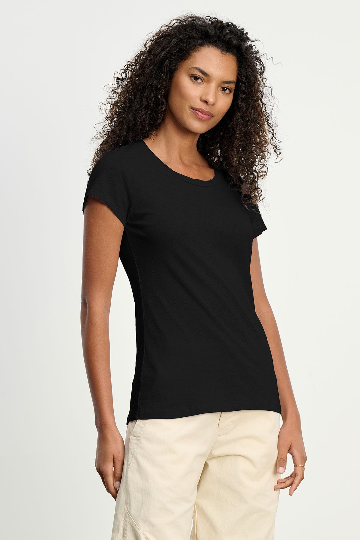 ODELIA TEE