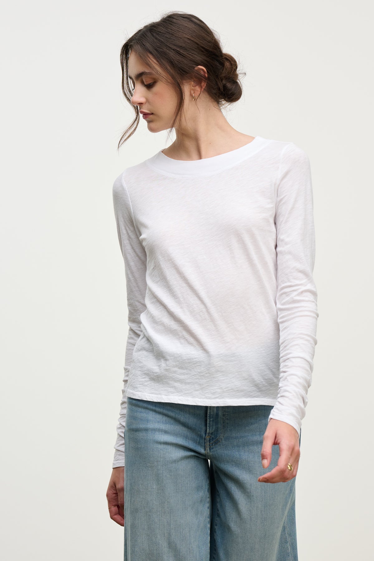 PRIYA TEE