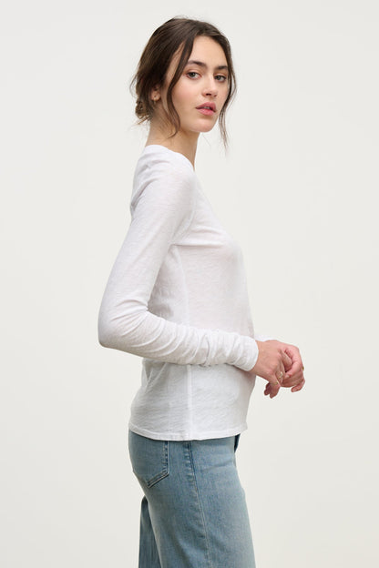 PRIYA TEE