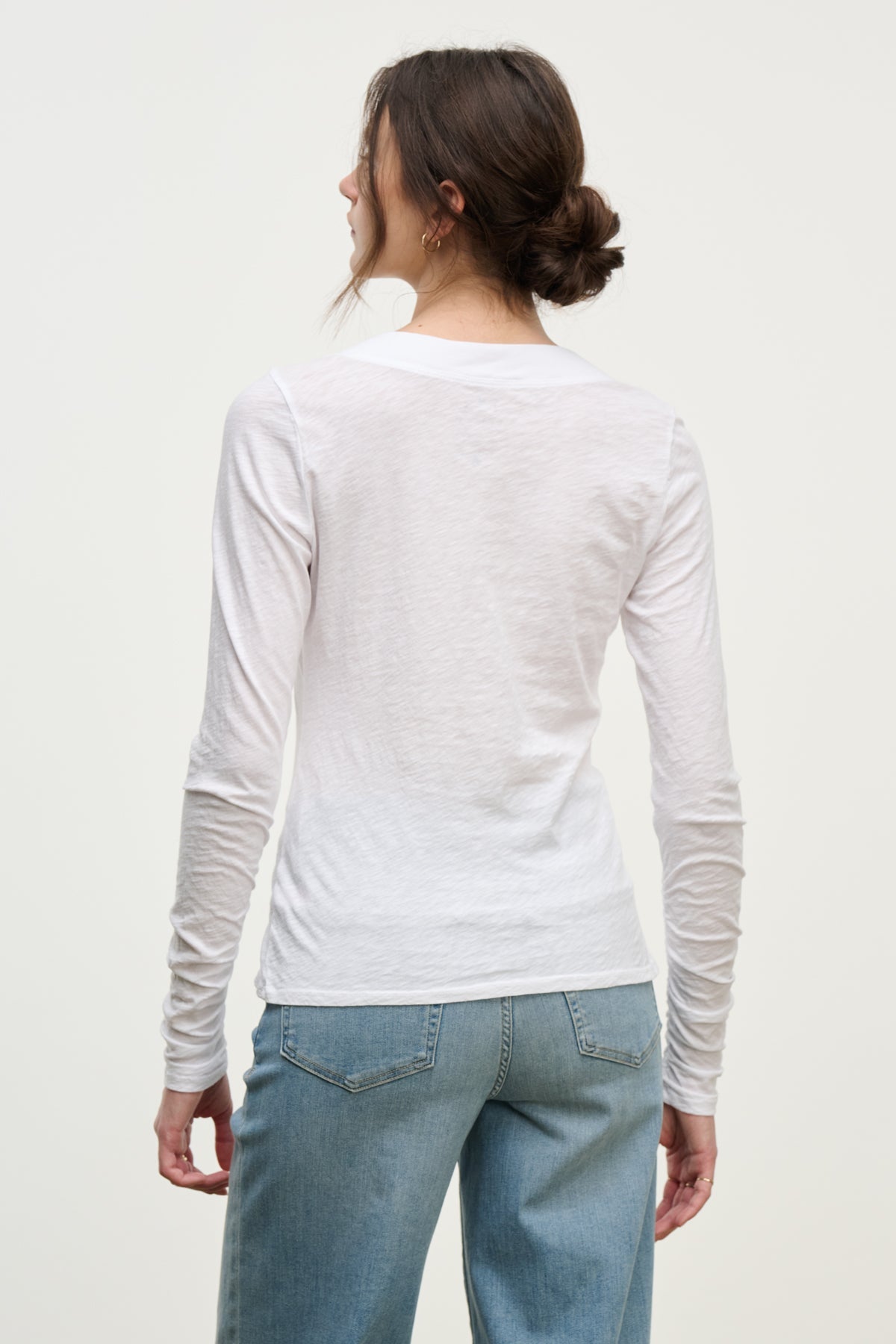 PRIYA TEE