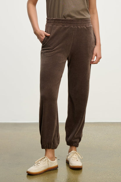 ESSIE SWEATPANT
