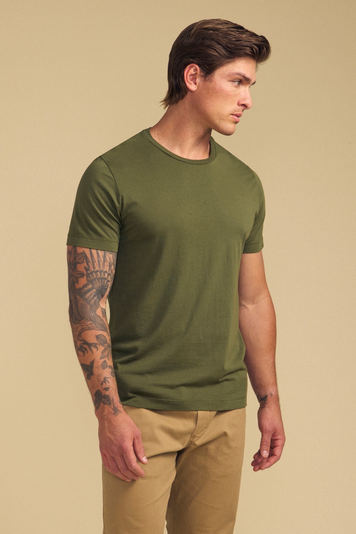 HOWARD TEE