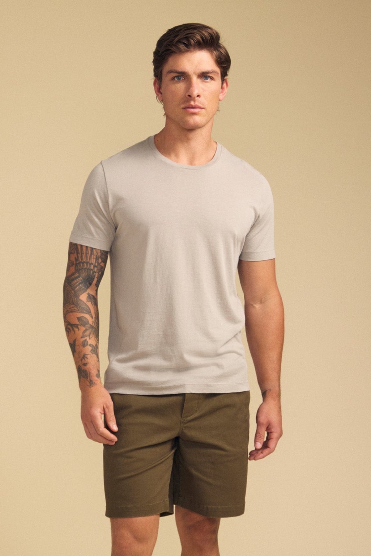 HOWARD TEE