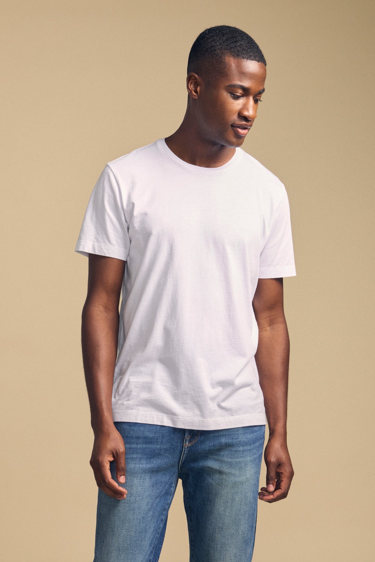 HOWARD TEE