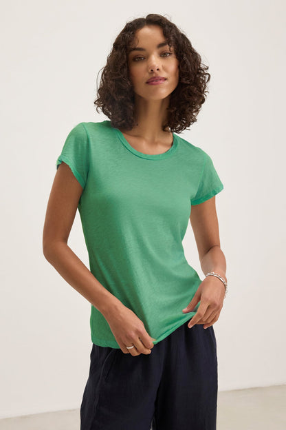 ODELIA TEE