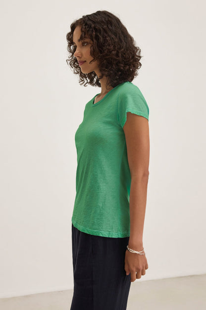 ODELIA TEE