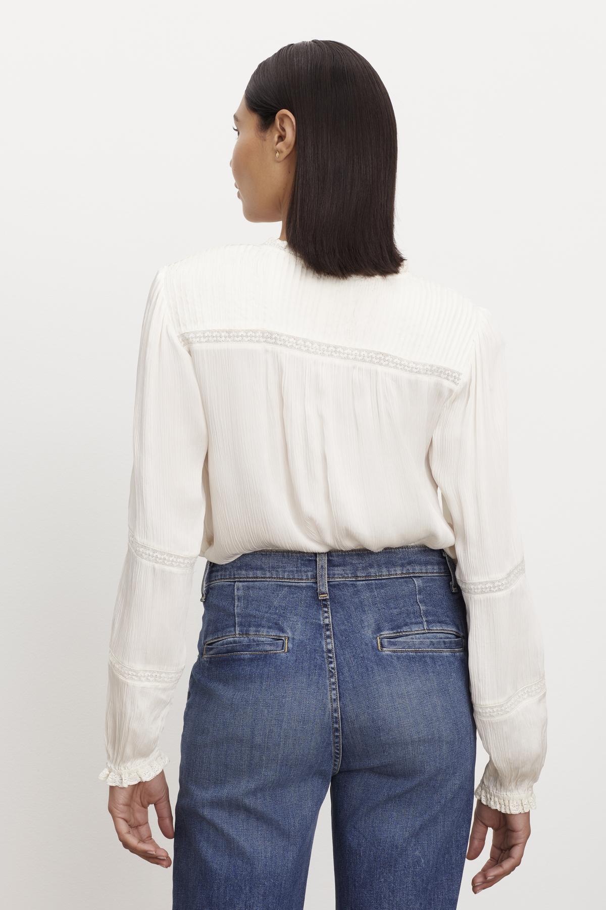 KOREN V-NECK BLOUSE