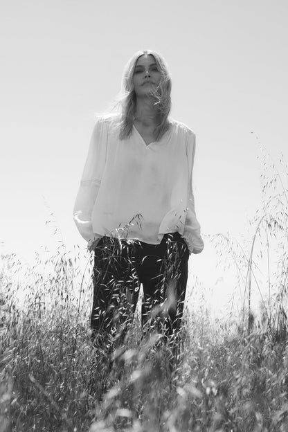 KOREN V-NECK BLOUSE