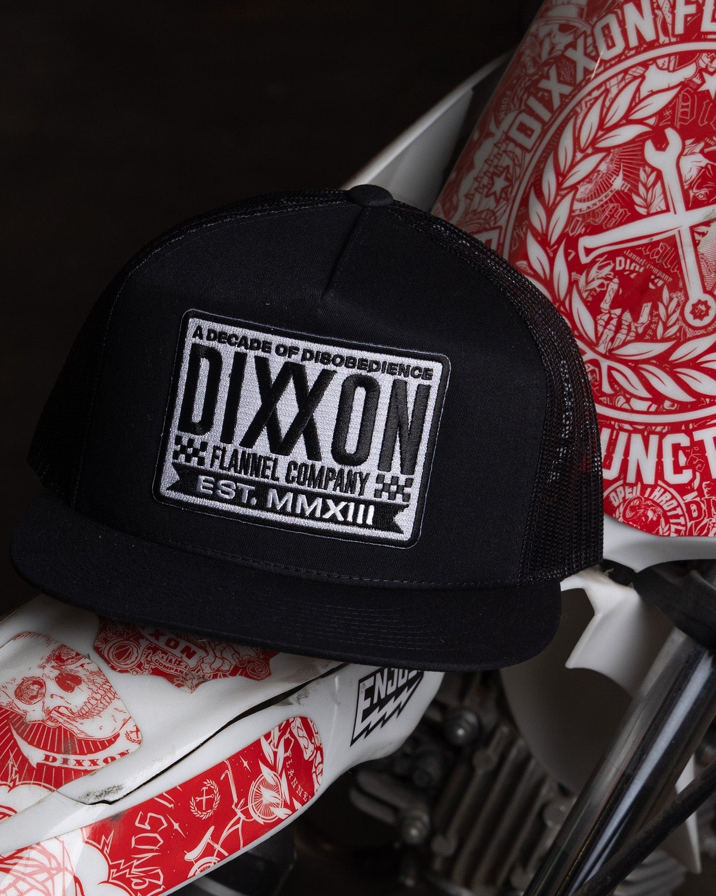 Decade Flat Bill Trucker Snapback - Black & White