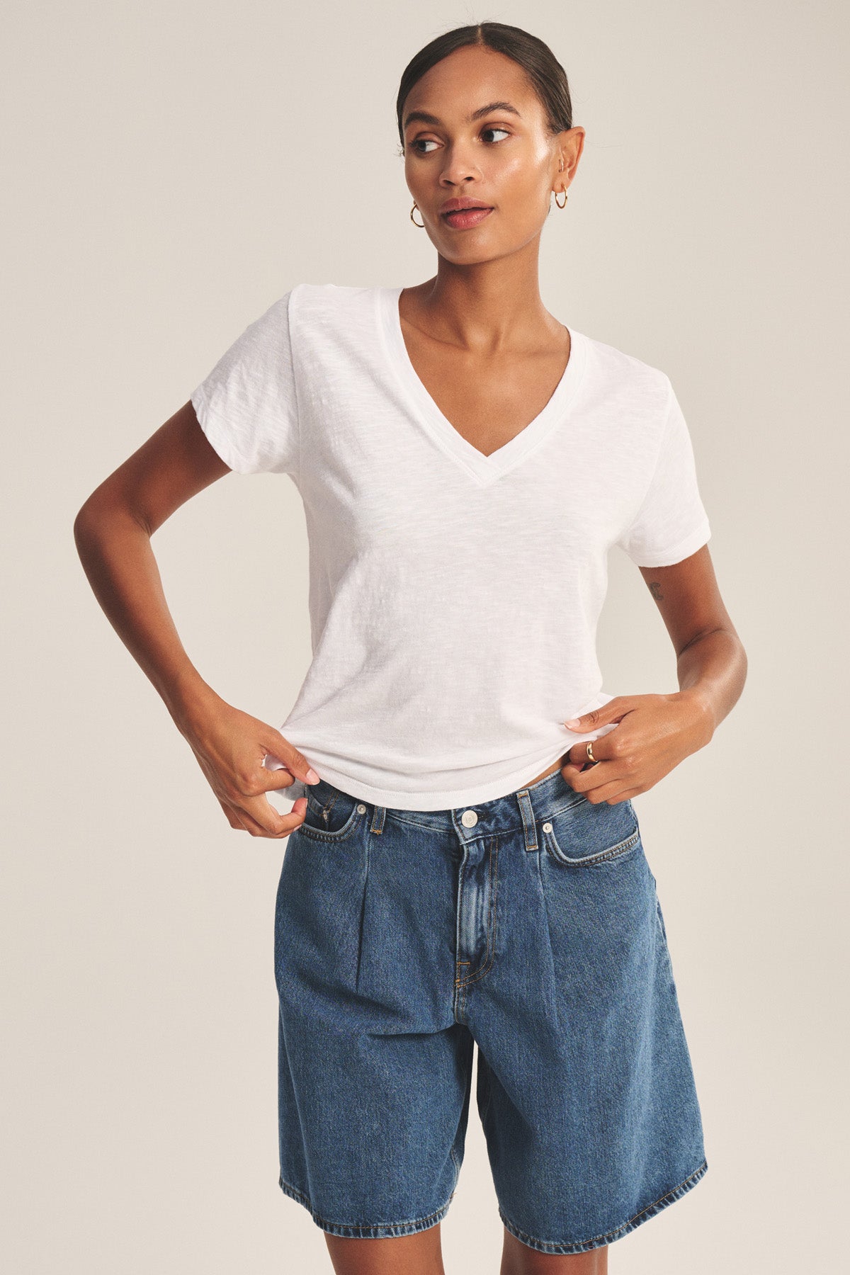 ELISHA TEE