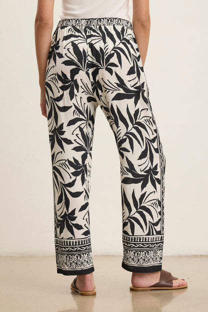 CLAUDIA PANT