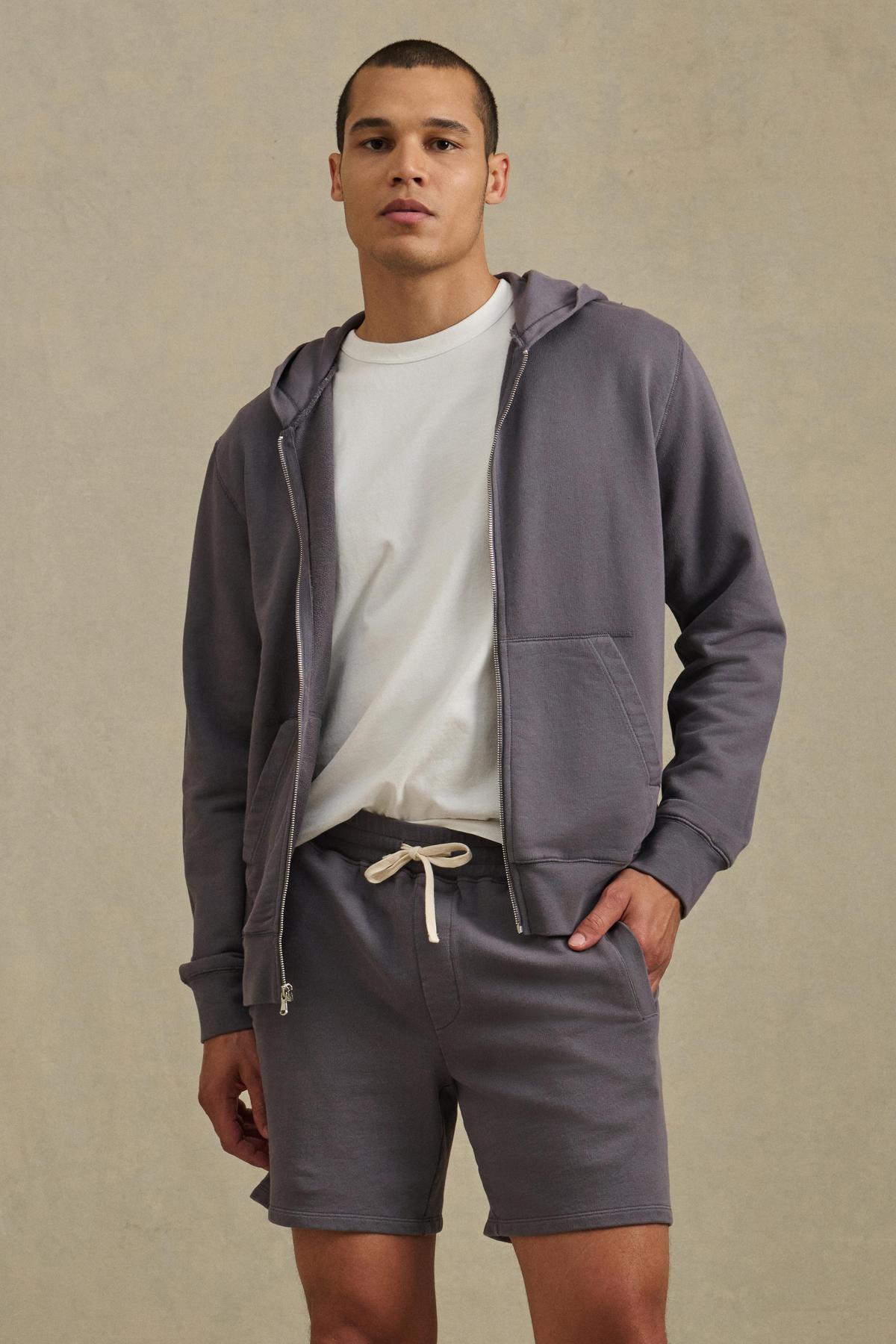 VINCENT HOODIE