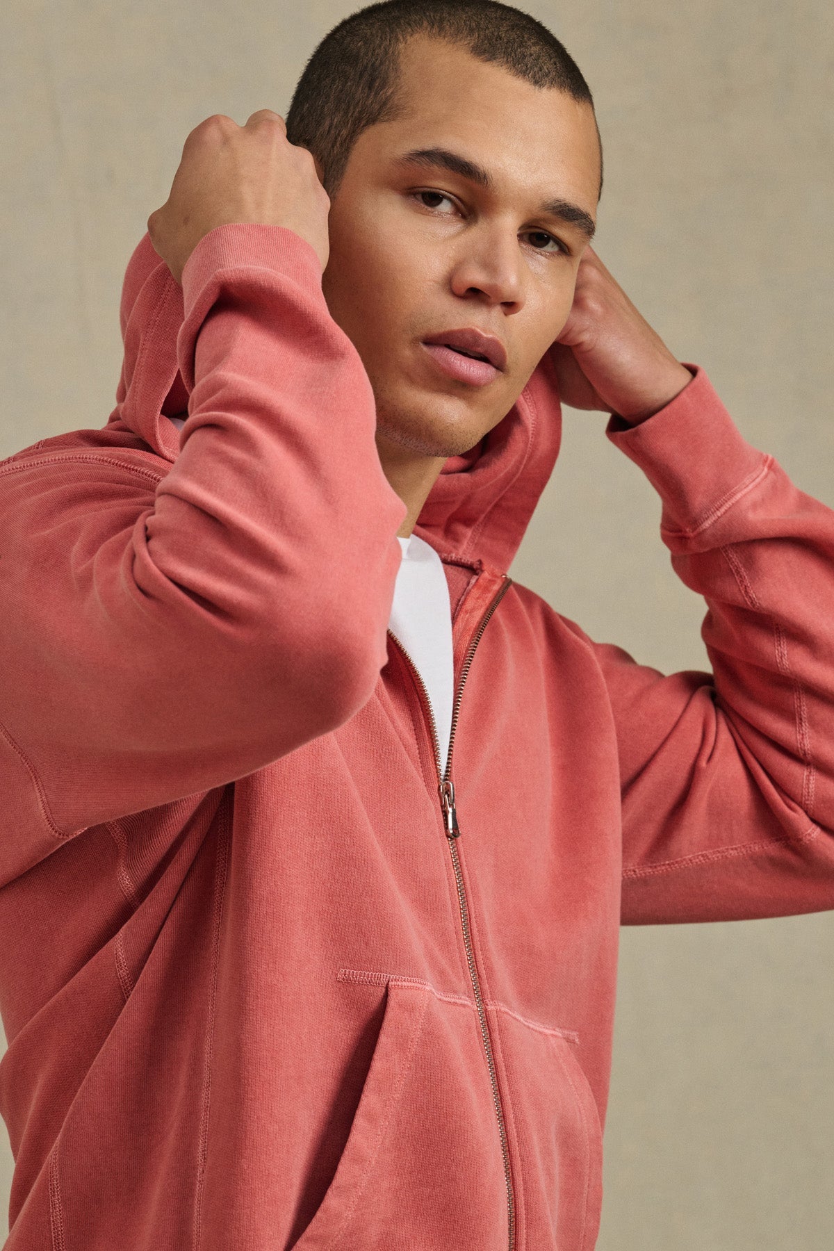 VINCENT HOODIE