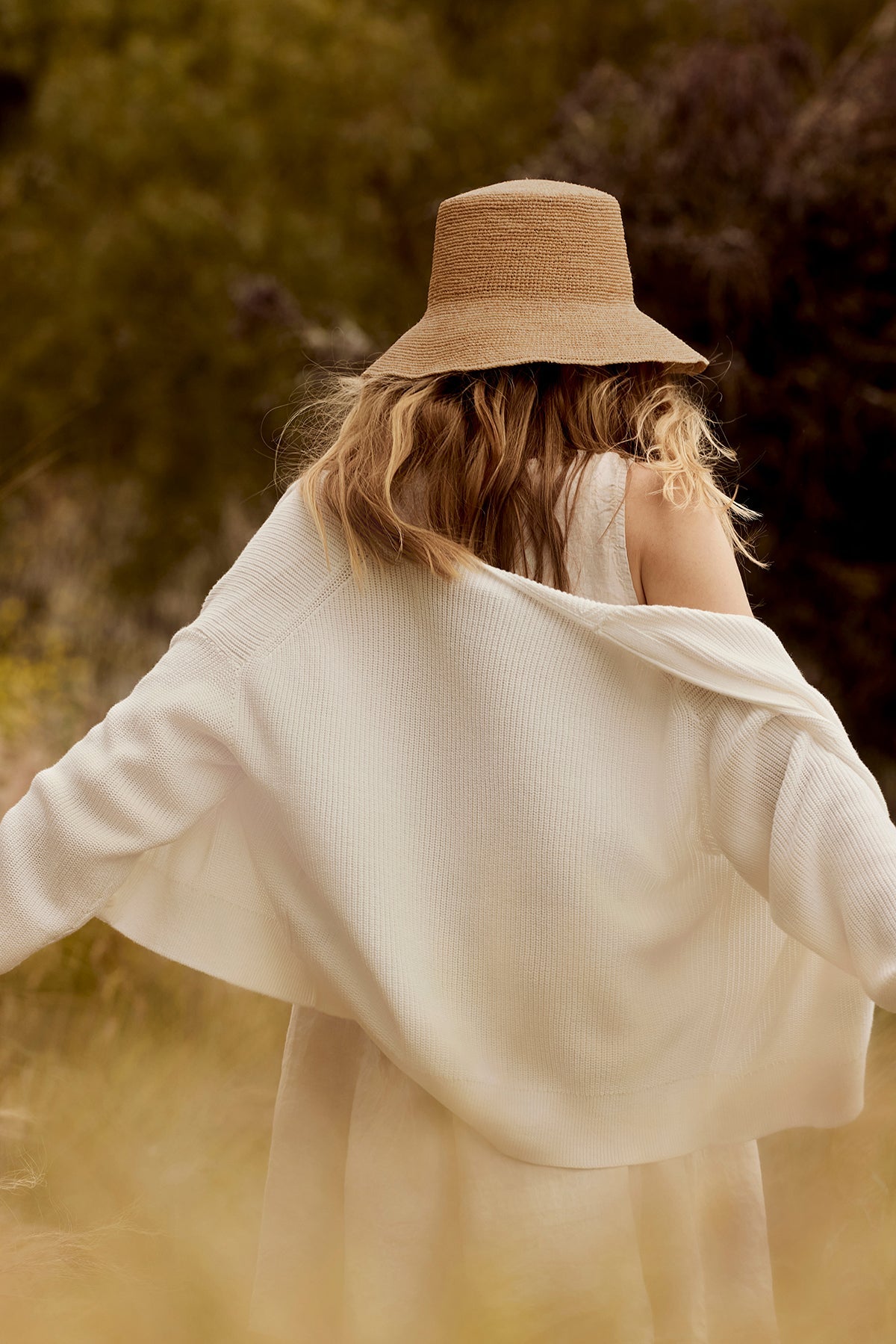 CHIC CROCHET BUCKET HAT