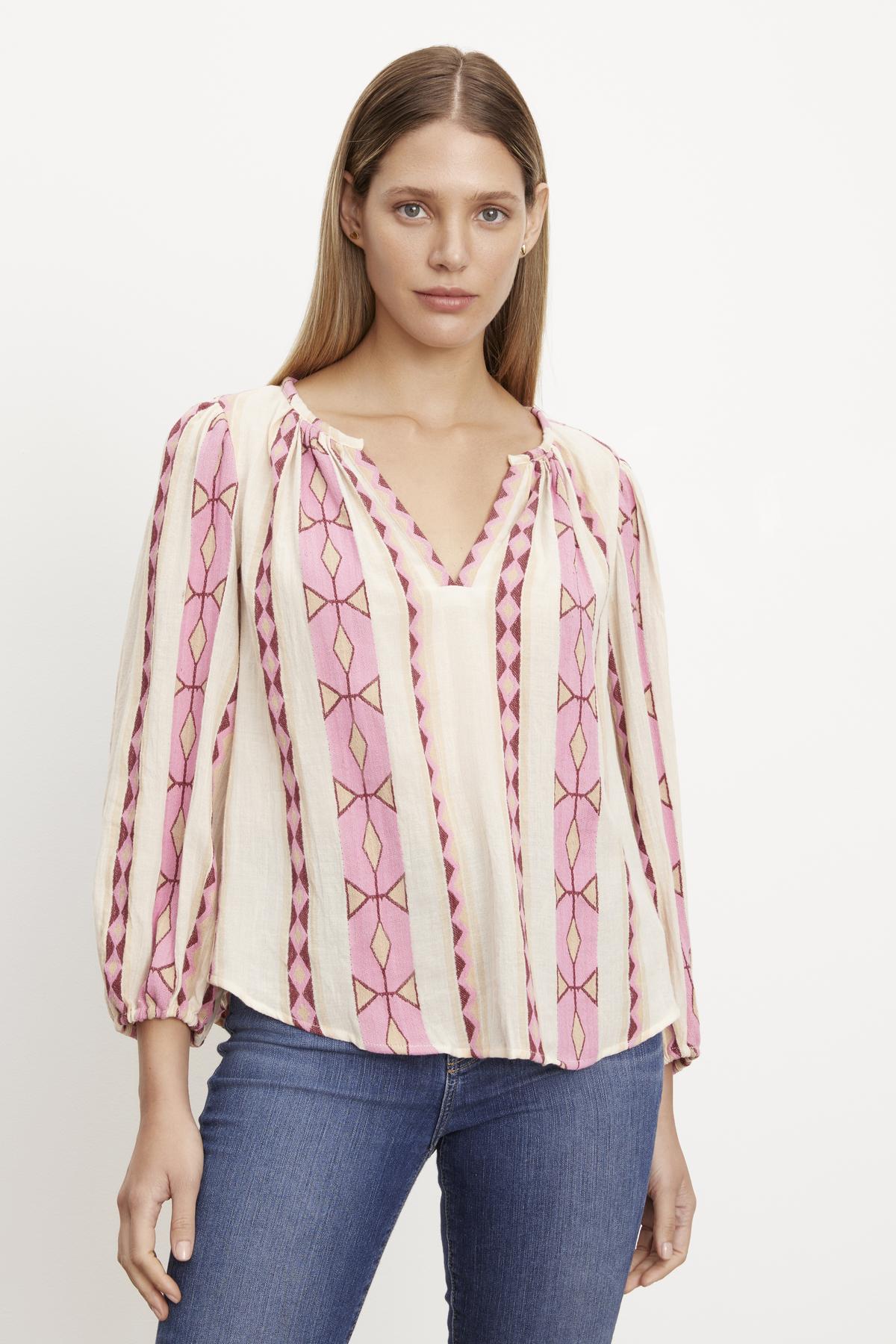 NANNI JACQUARD V-NECK BLOUSE