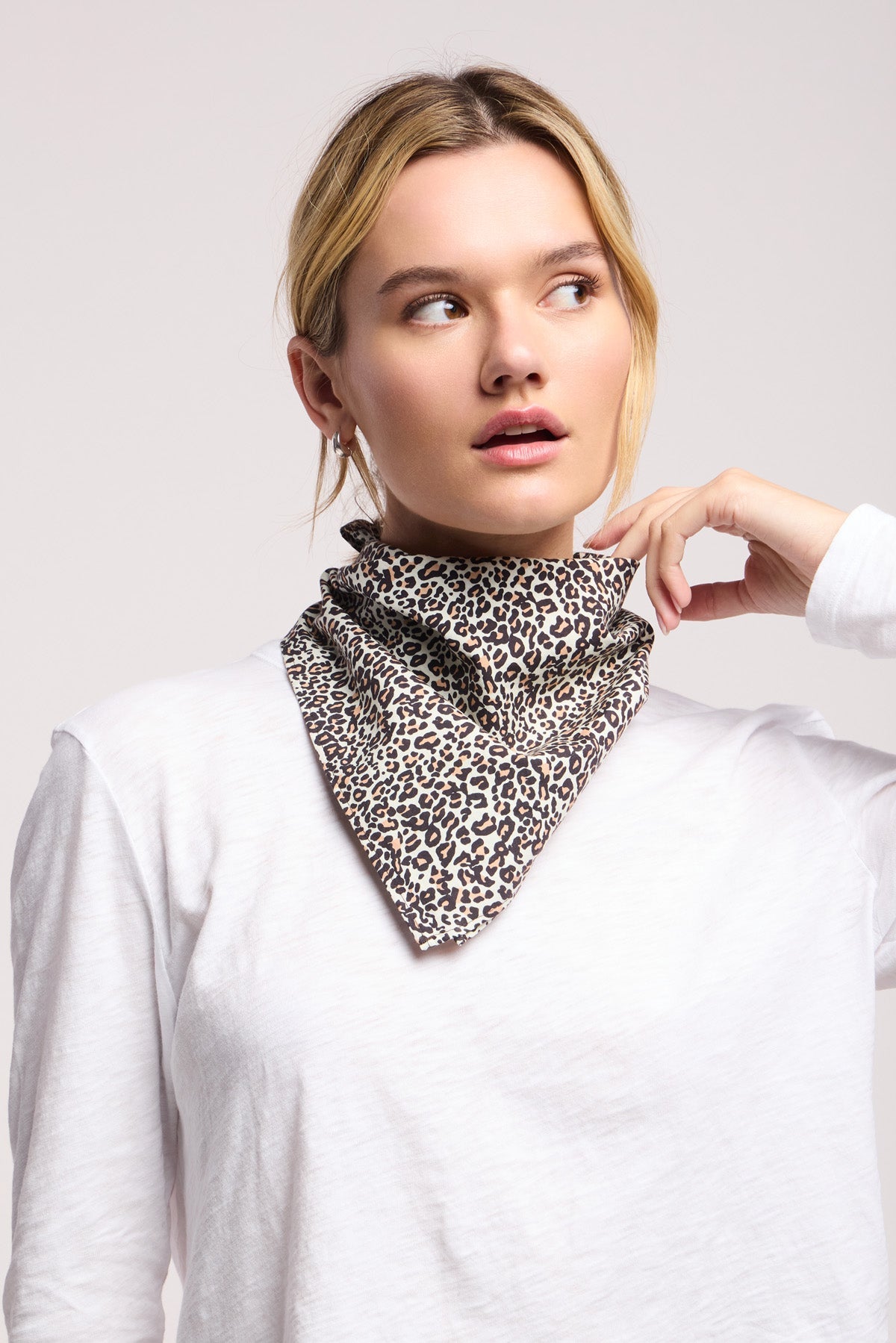 JEWEL SCARF