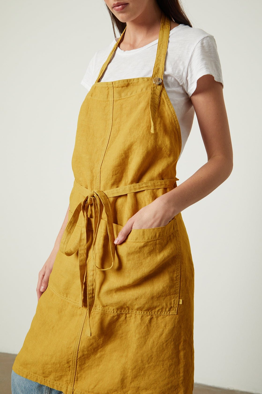 LINEN APRON