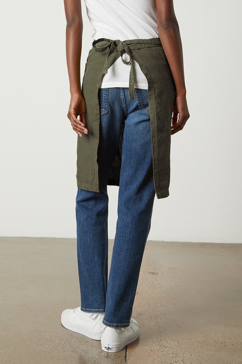 LINEN APRON