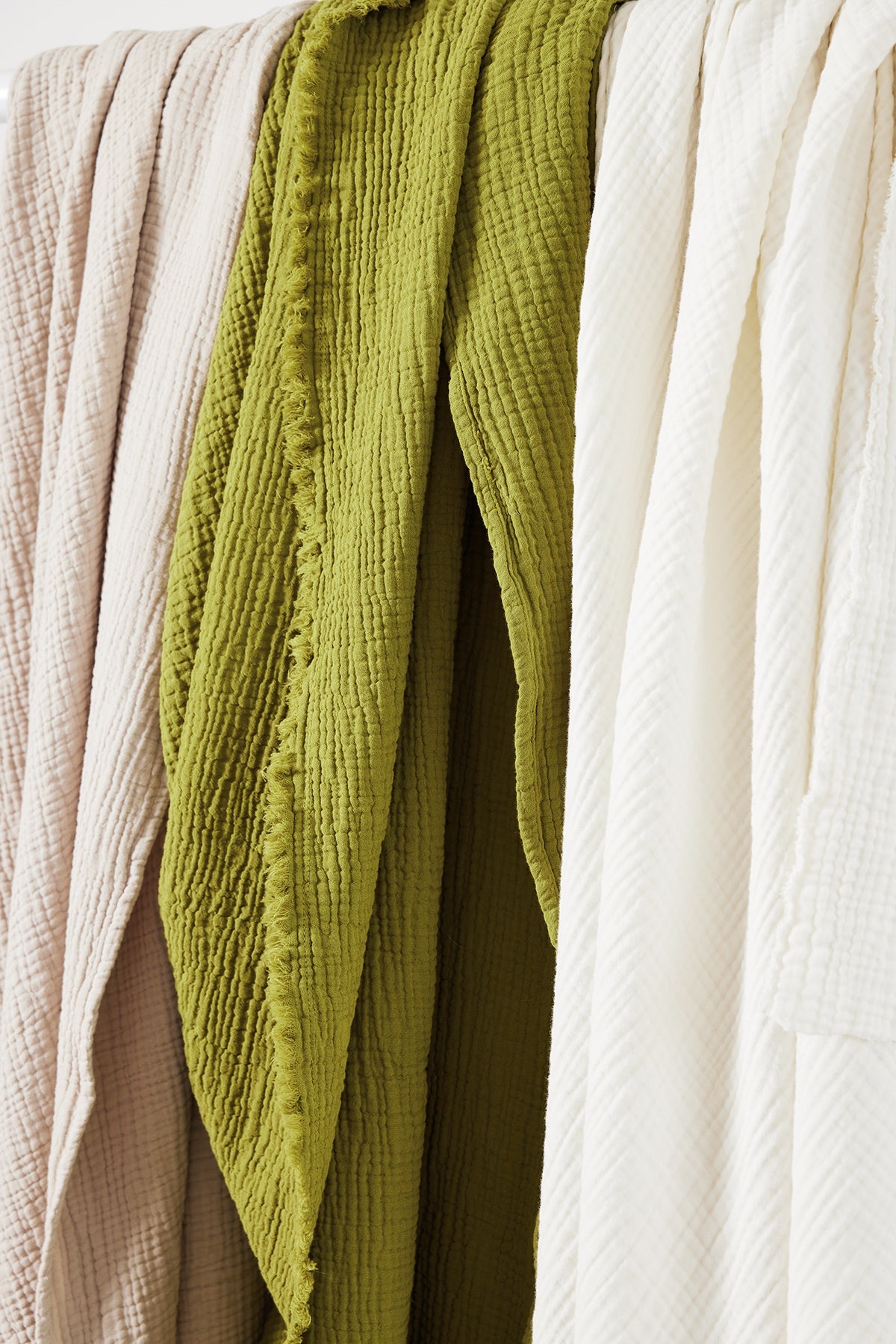 COTTON GAUZE THROW