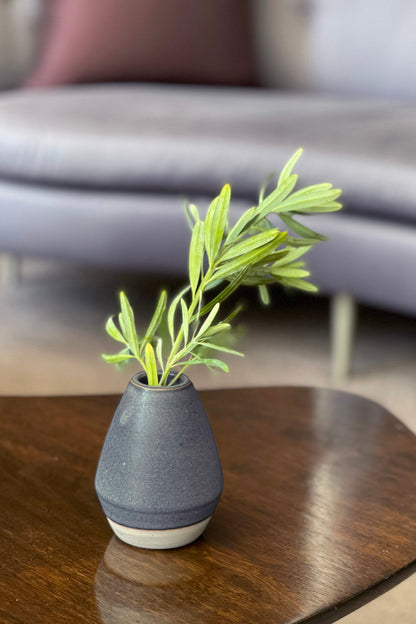 CERAMIC BUD VASE