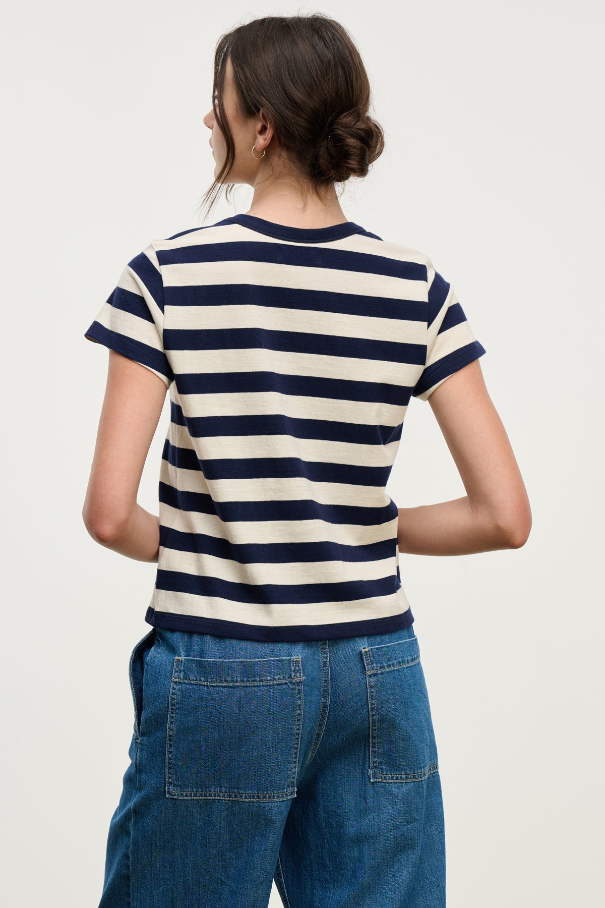 ANAIS TEE