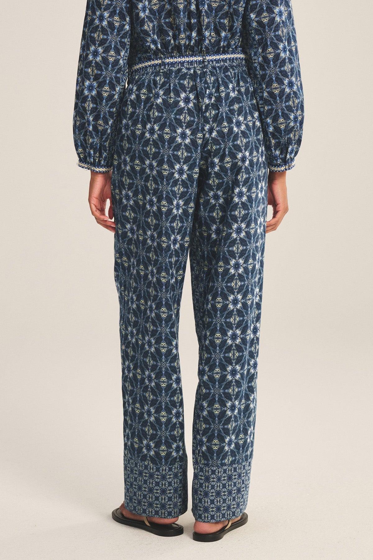 KENDRA PANT