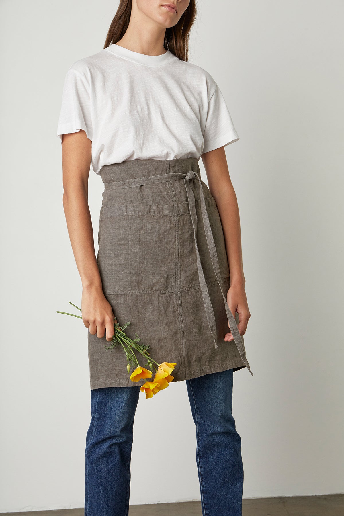 LINEN APRON