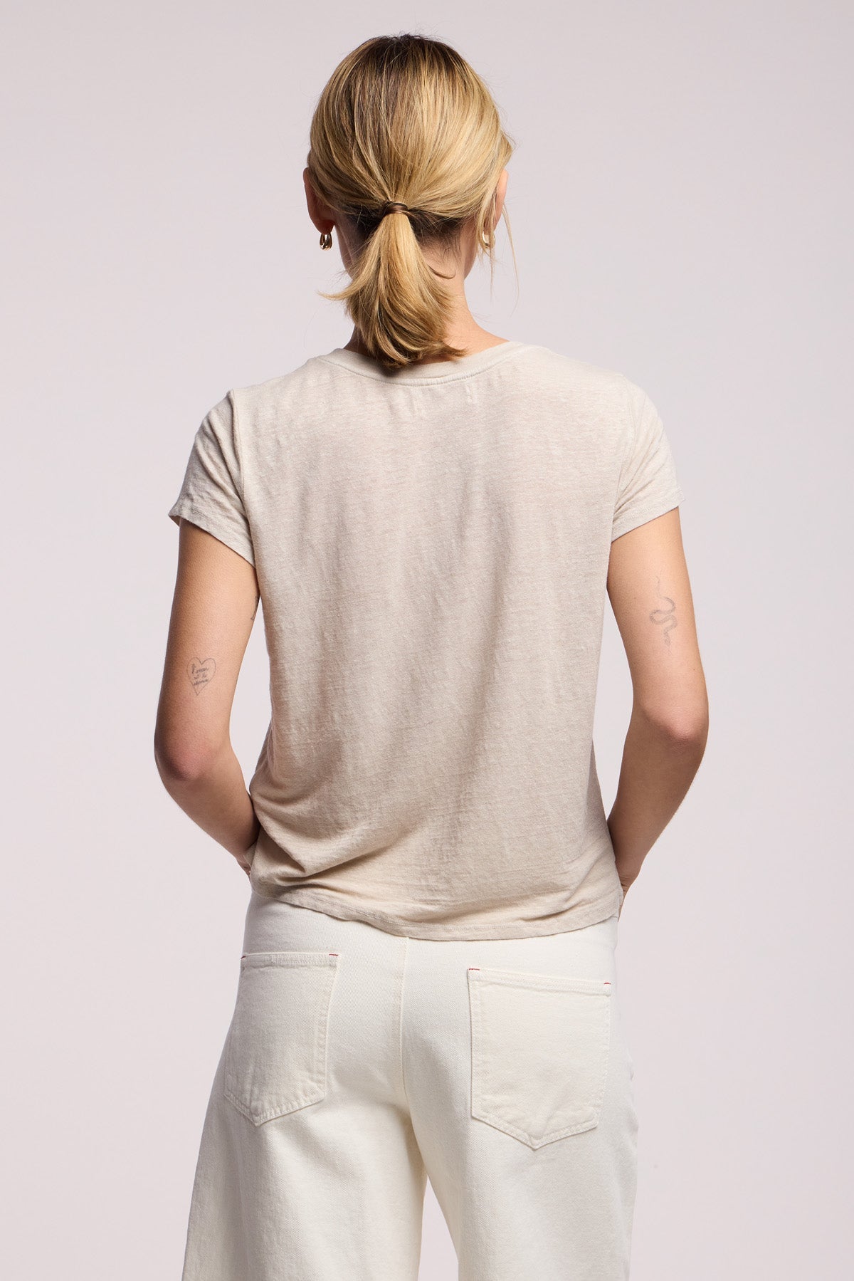 CASEY TEE