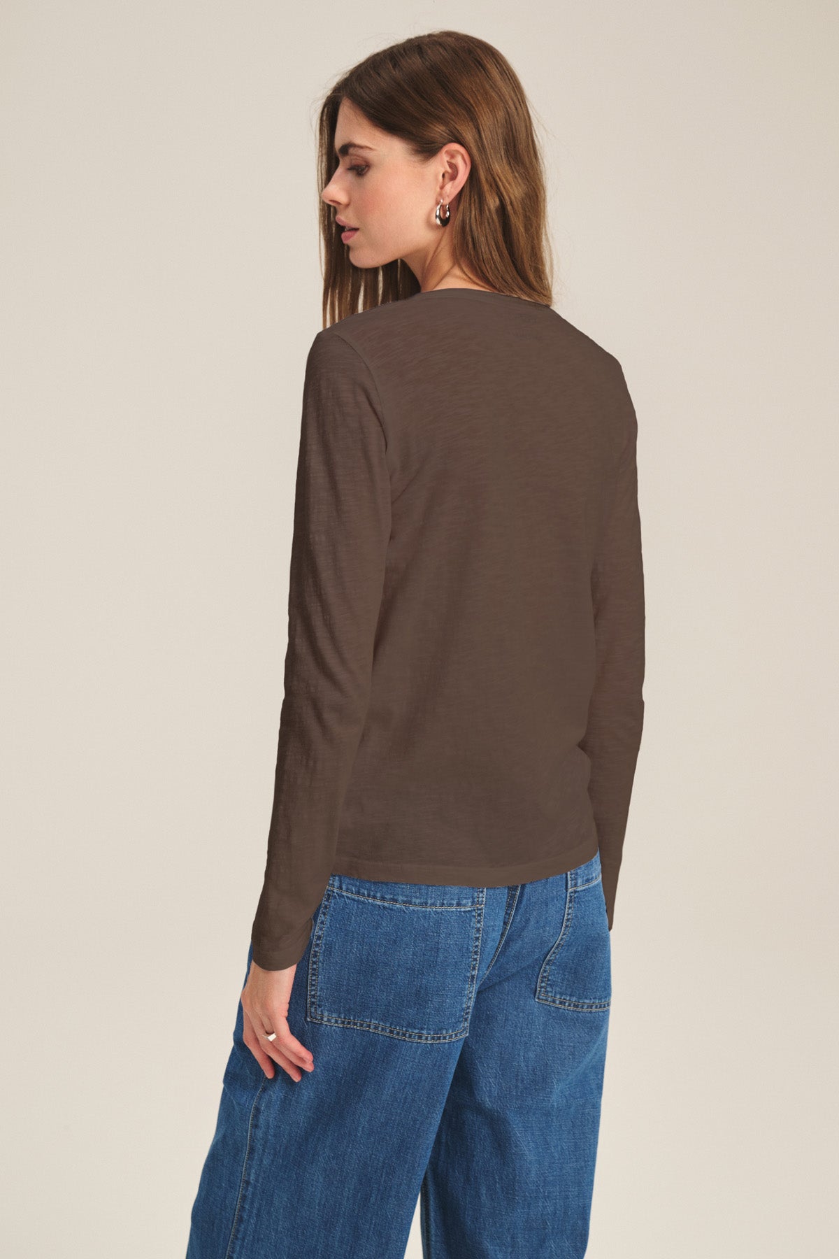 LIZZIE TEE
