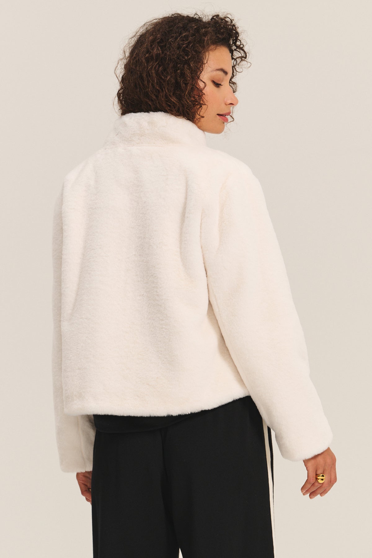 SHEENA LUXE FAUX FUR JACKET