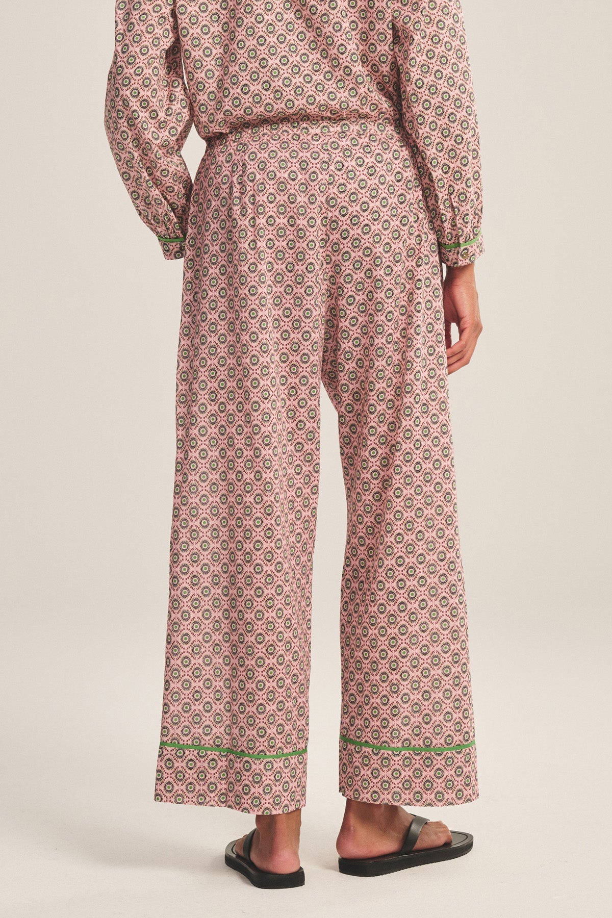 MABEL PANT