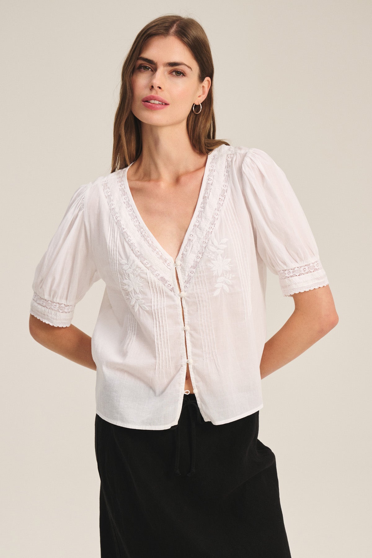 MAVIS TOP