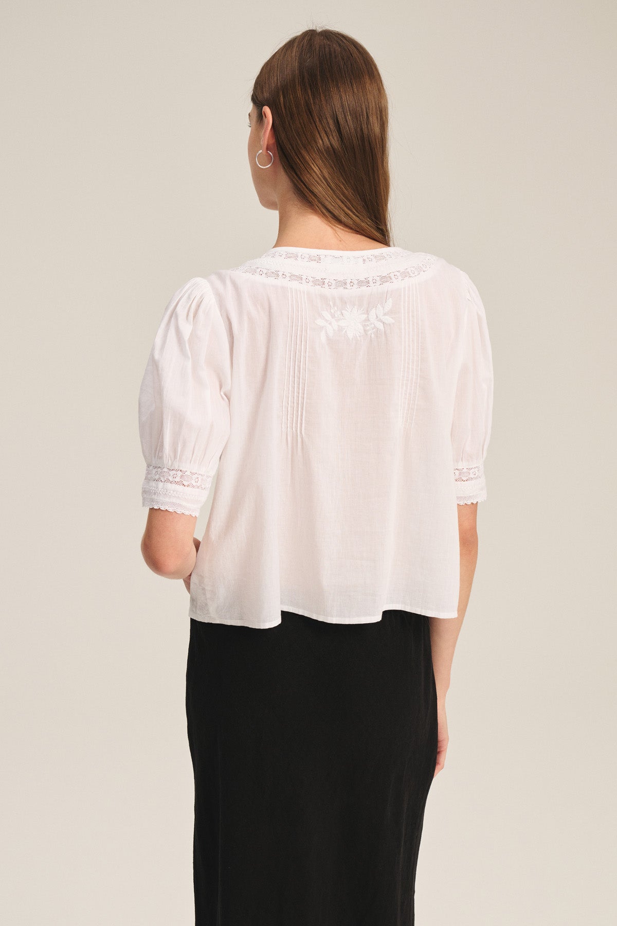 MAVIS TOP