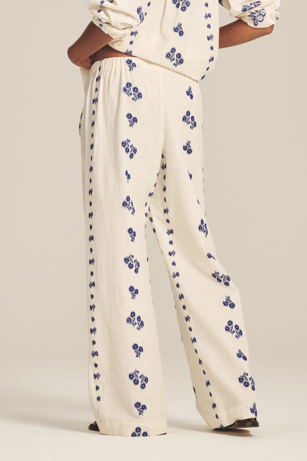 NELLIE PANT