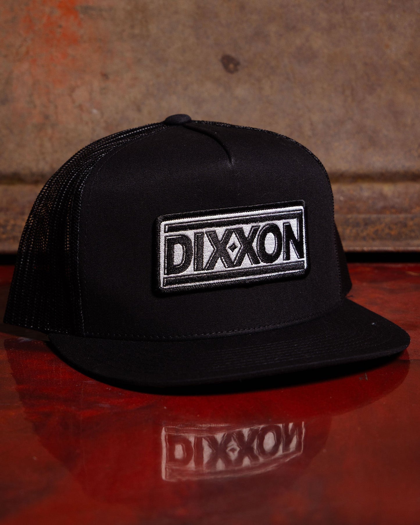 New Wave Flat Bill Trucker Snapback - White & Black