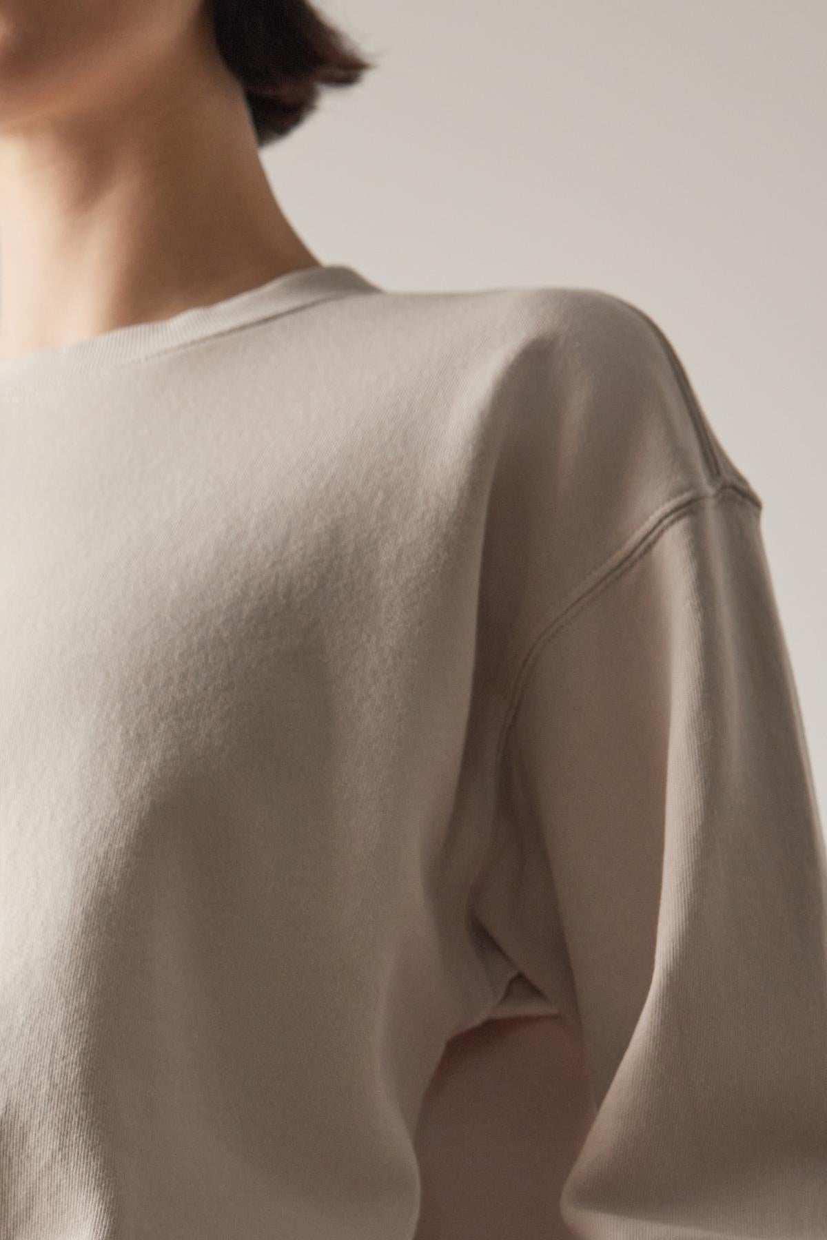 YNEZ SWEATSHIRT