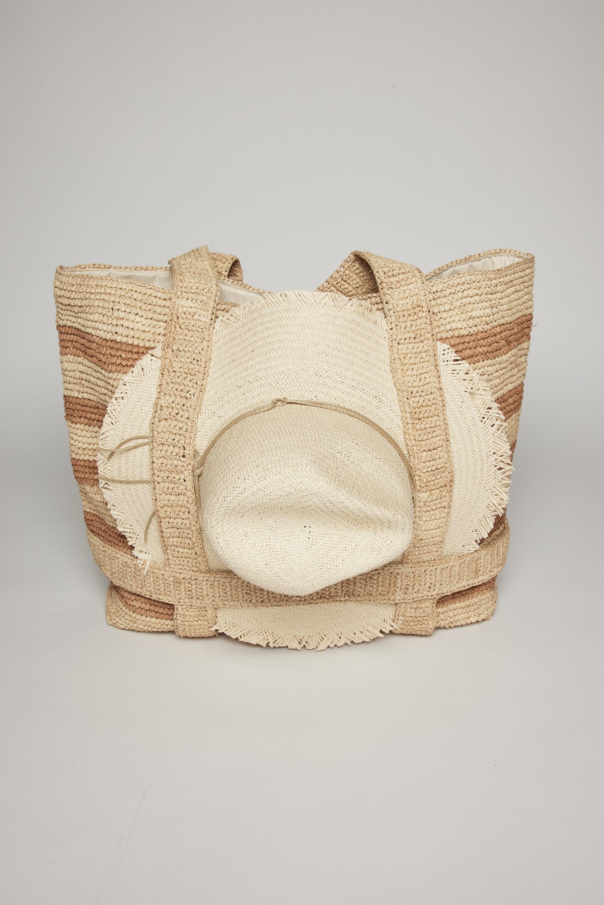 THE ORIGINAL STRAW TRAVELER BAG